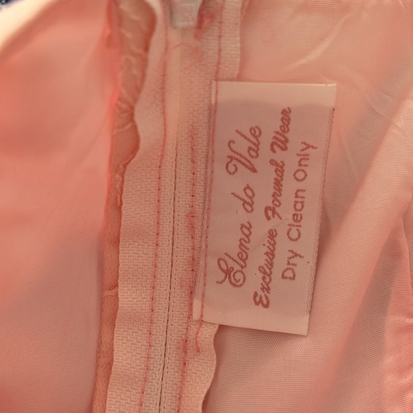 BEAUTIFUL, 1-OF-A-KIND CUSTOM-MADE peach/coral PARTY DRESS! Size 3-4T. - Picture 5 of 6